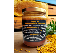 Honing met koninginnegelei en stuifmeel